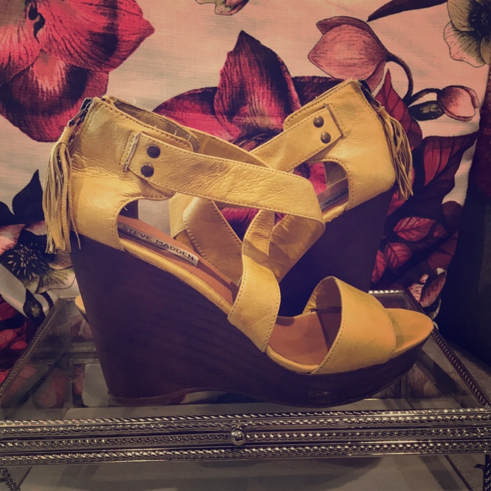 Steve Madden wood wedges w/ yellow leather